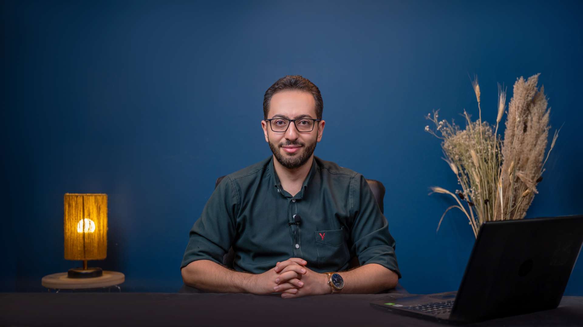 د/ يوسام لطفي